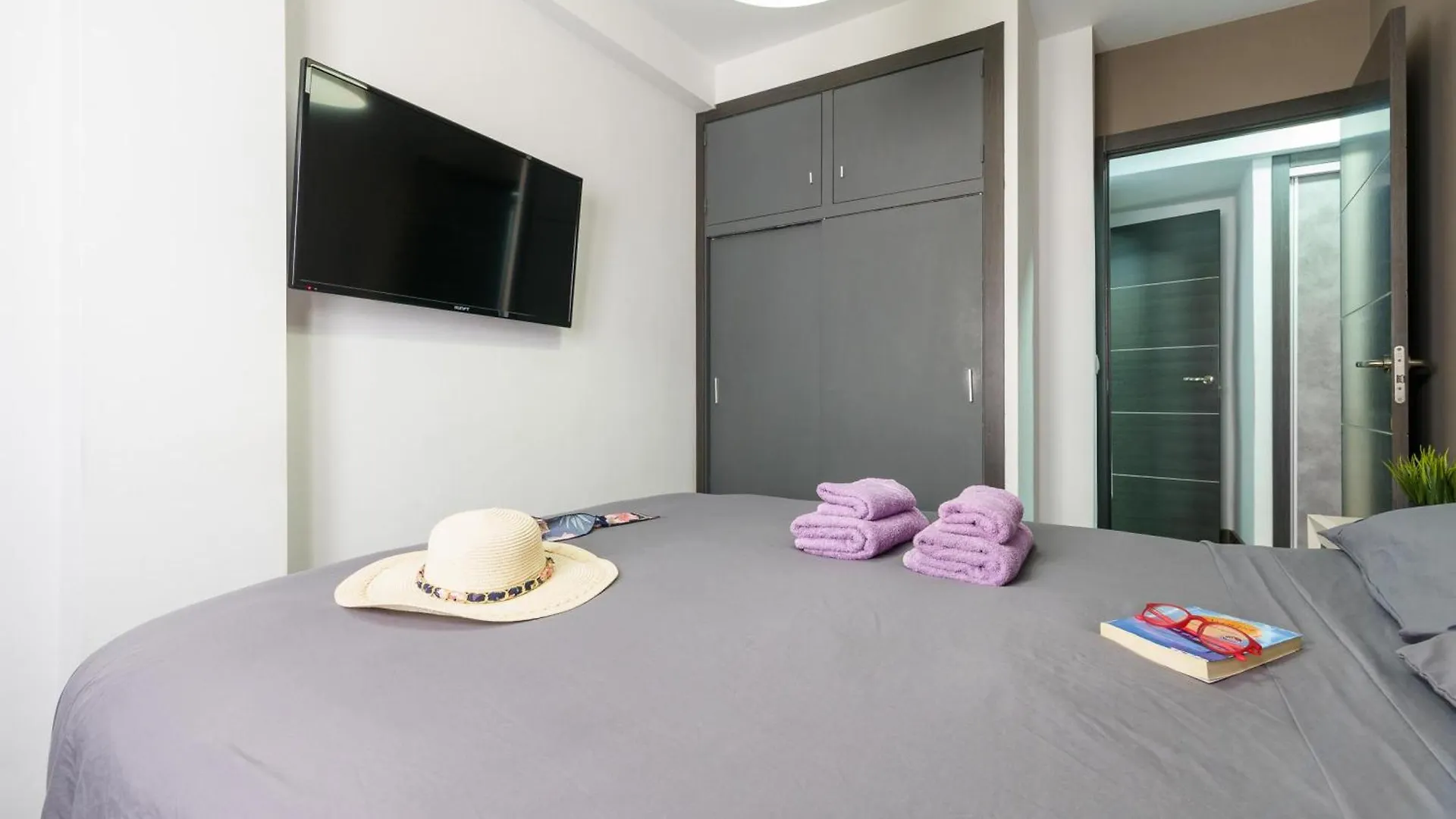 Nerja City Center Apartment - Happy Rentals